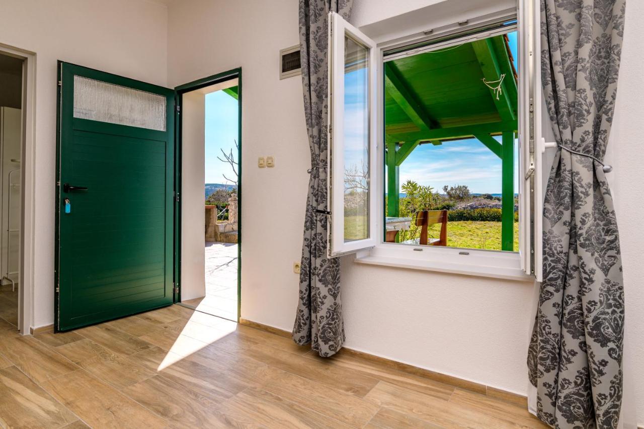 Krcina Holiday Home ツレス エクステリア 写真
